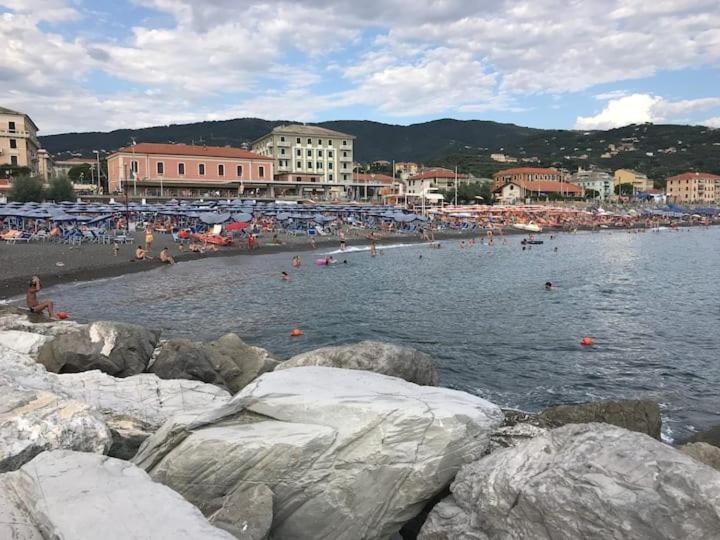 La Casa Di Ester Lavagna Buitenkant foto